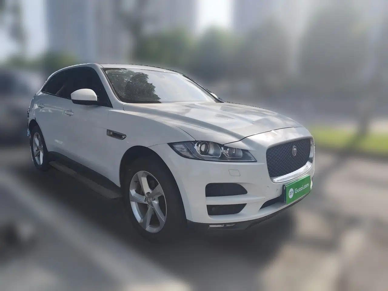 Jaguar F-PACE 2016 2.0T Two-Wheel Drive Urban Luxury Edition — миниатюра 3