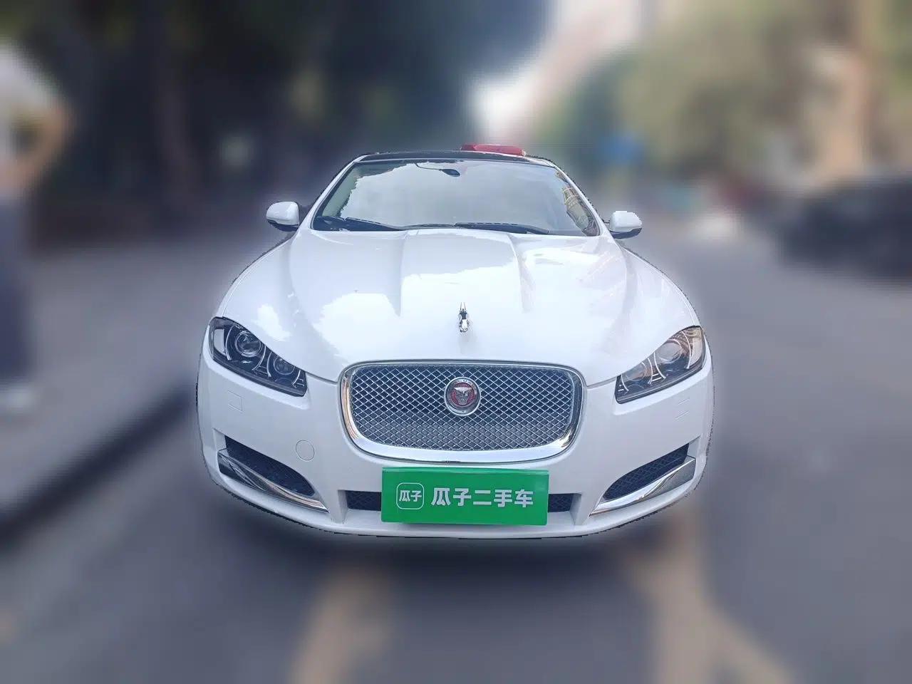 Jaguar XF 2015 XF 2.0T Prestige Edition — миниатюра 2