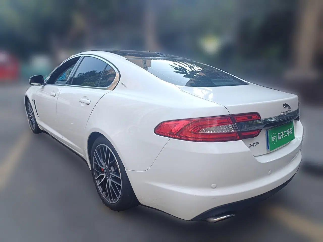 Jaguar XF 2015 XF 2.0T Prestige Edition — миниатюра 4