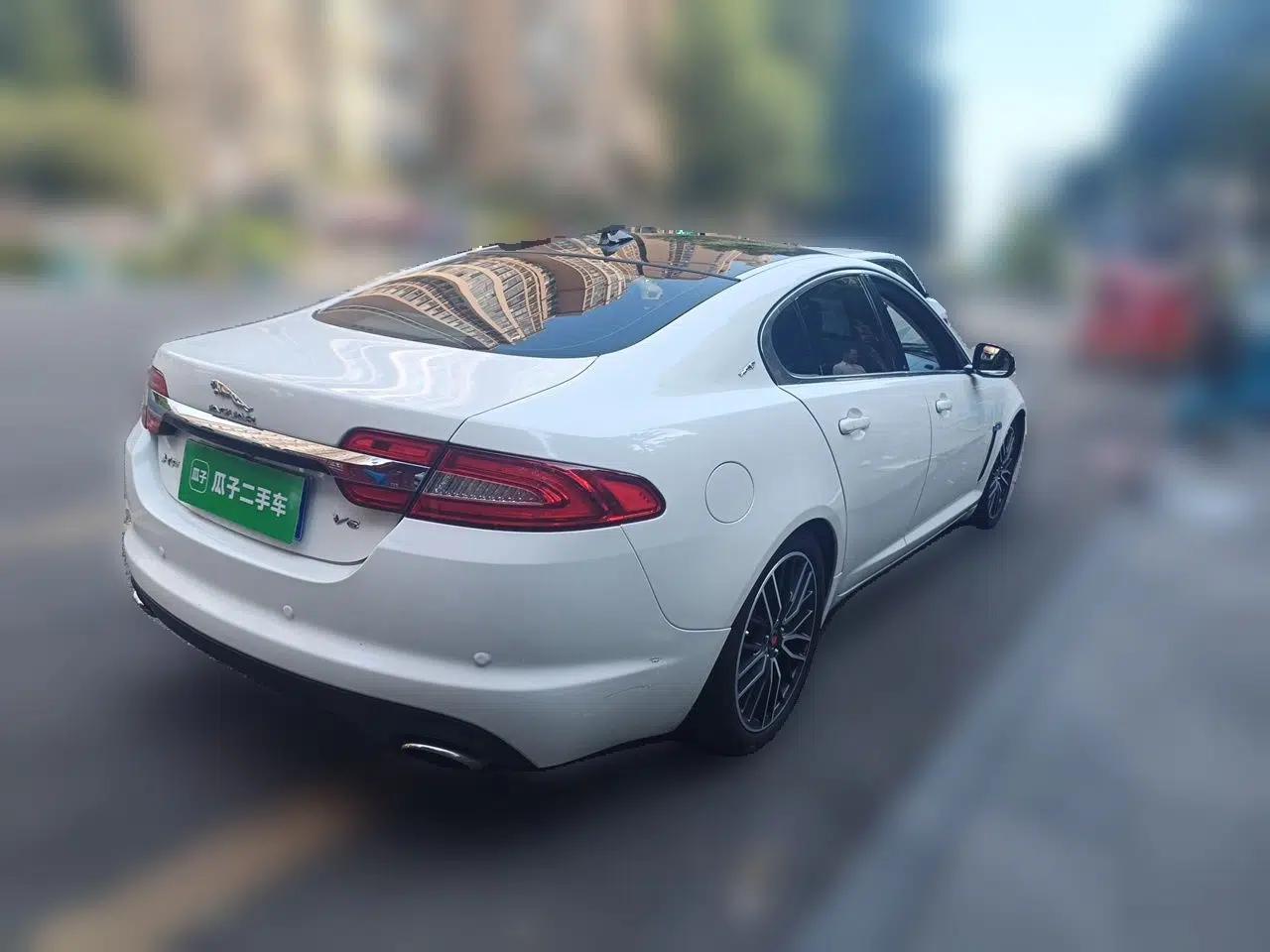 Jaguar XF 2015 XF 2.0T Prestige Edition — миниатюра 6