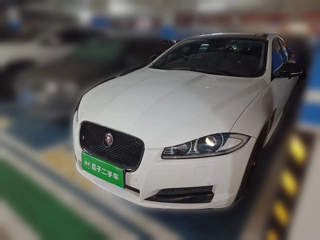 Jaguar XF 2015 XF 2.0T 80th Anniversary Collector's Edition — миниатюра 1