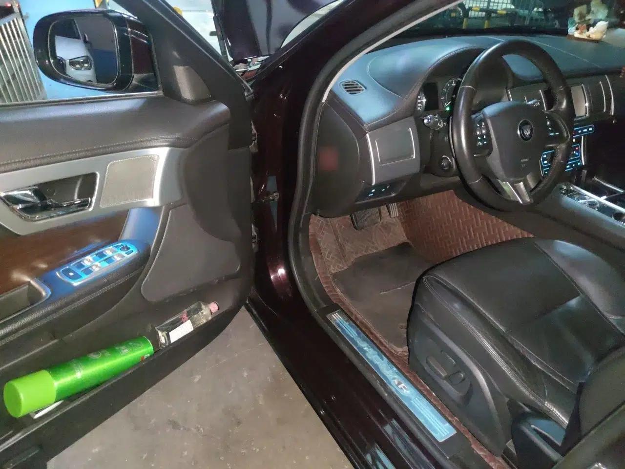 Jaguar XF 2015 XF 2.0T Prestige Edition — миниатюра 16