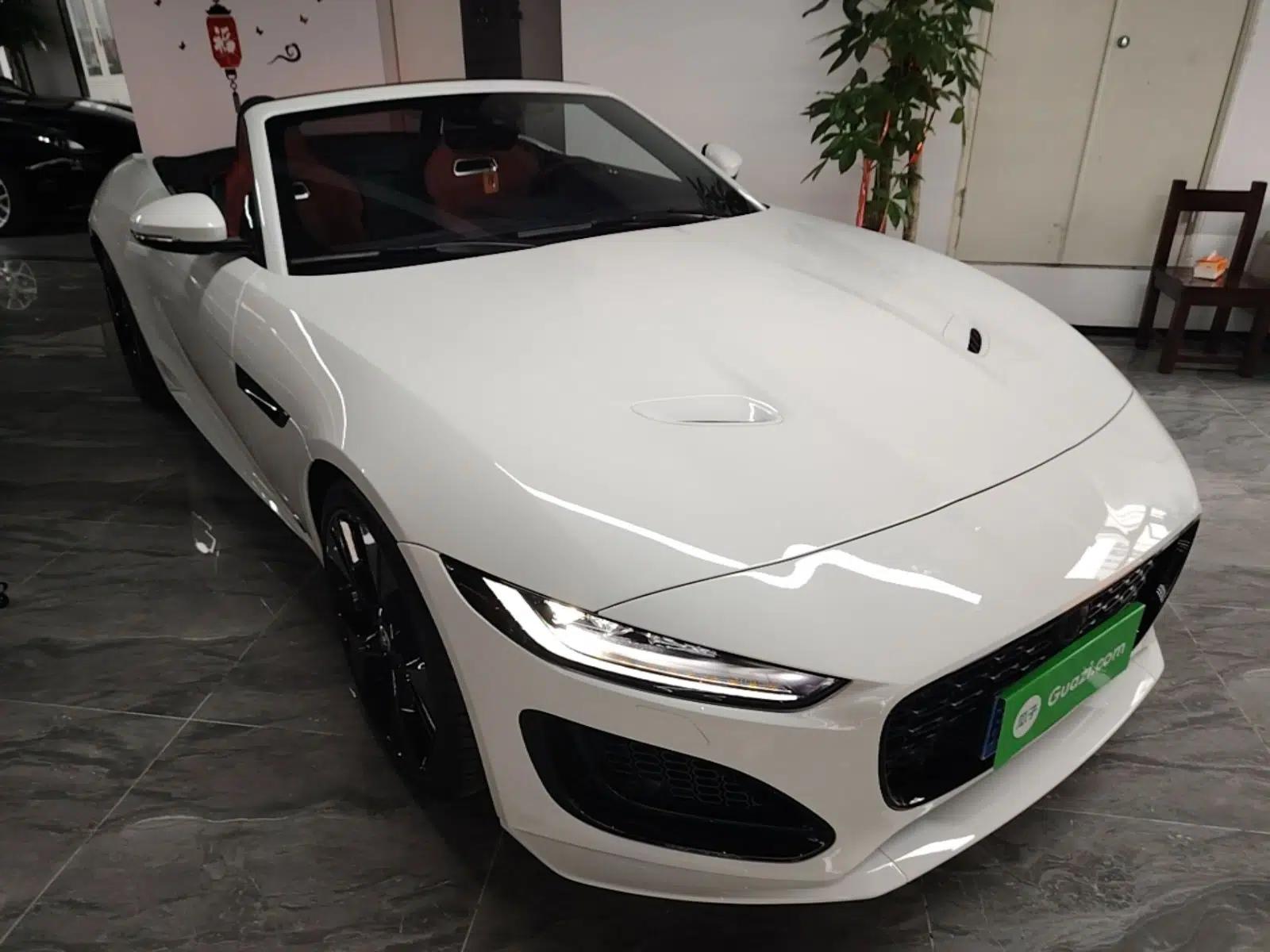 Jaguar F-TYPE 2024 P300 75th Anniversary Collector's Convertible Edition — миниатюра 3