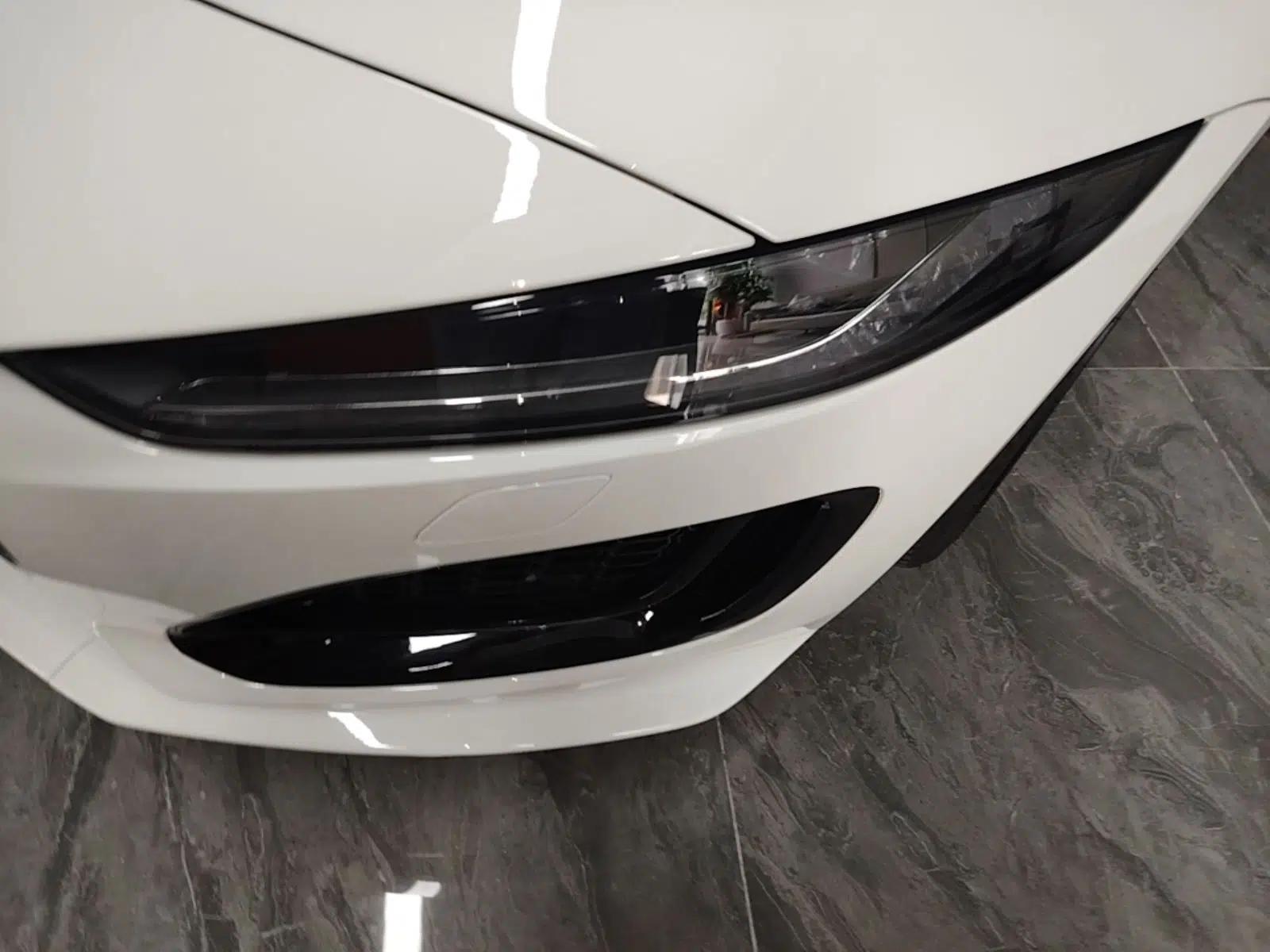Jaguar F-TYPE 2024 P300 75th Anniversary Collector's Convertible Edition — миниатюра 8