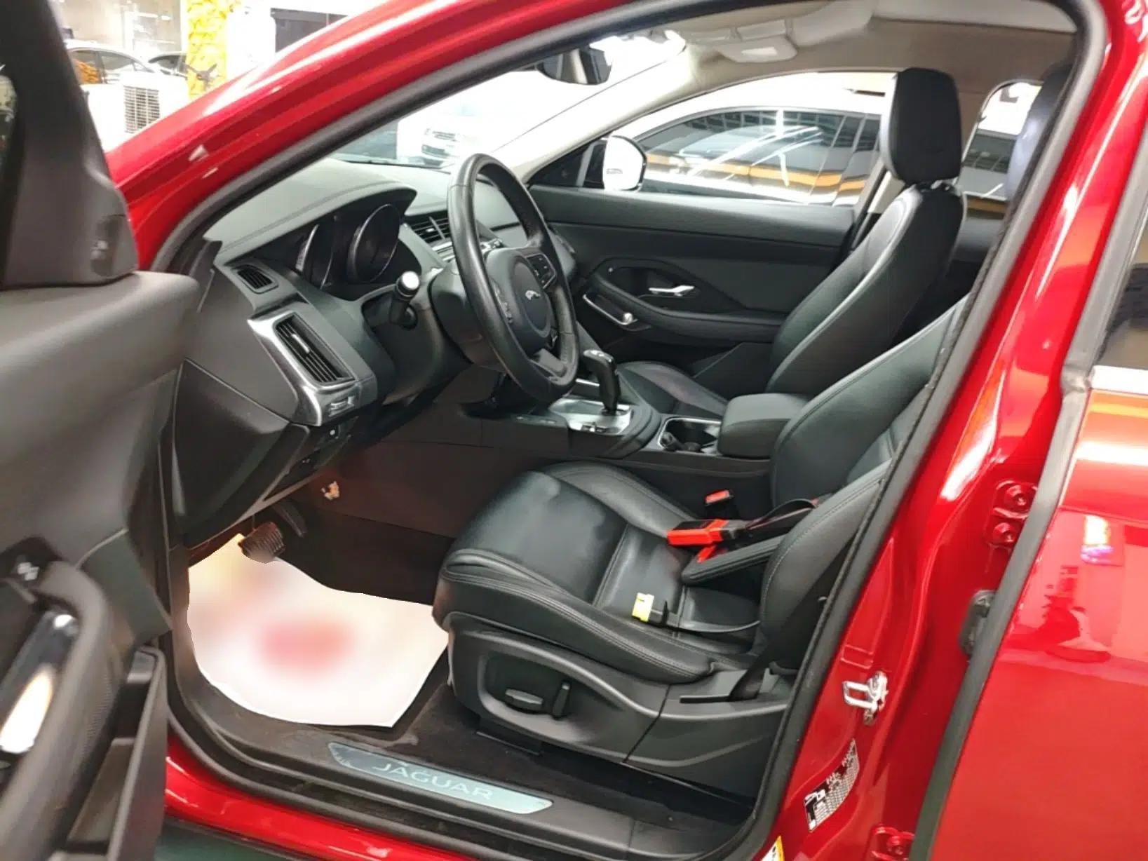 Jaguar E-PACE 2018 P200 S China VI — миниатюра 17