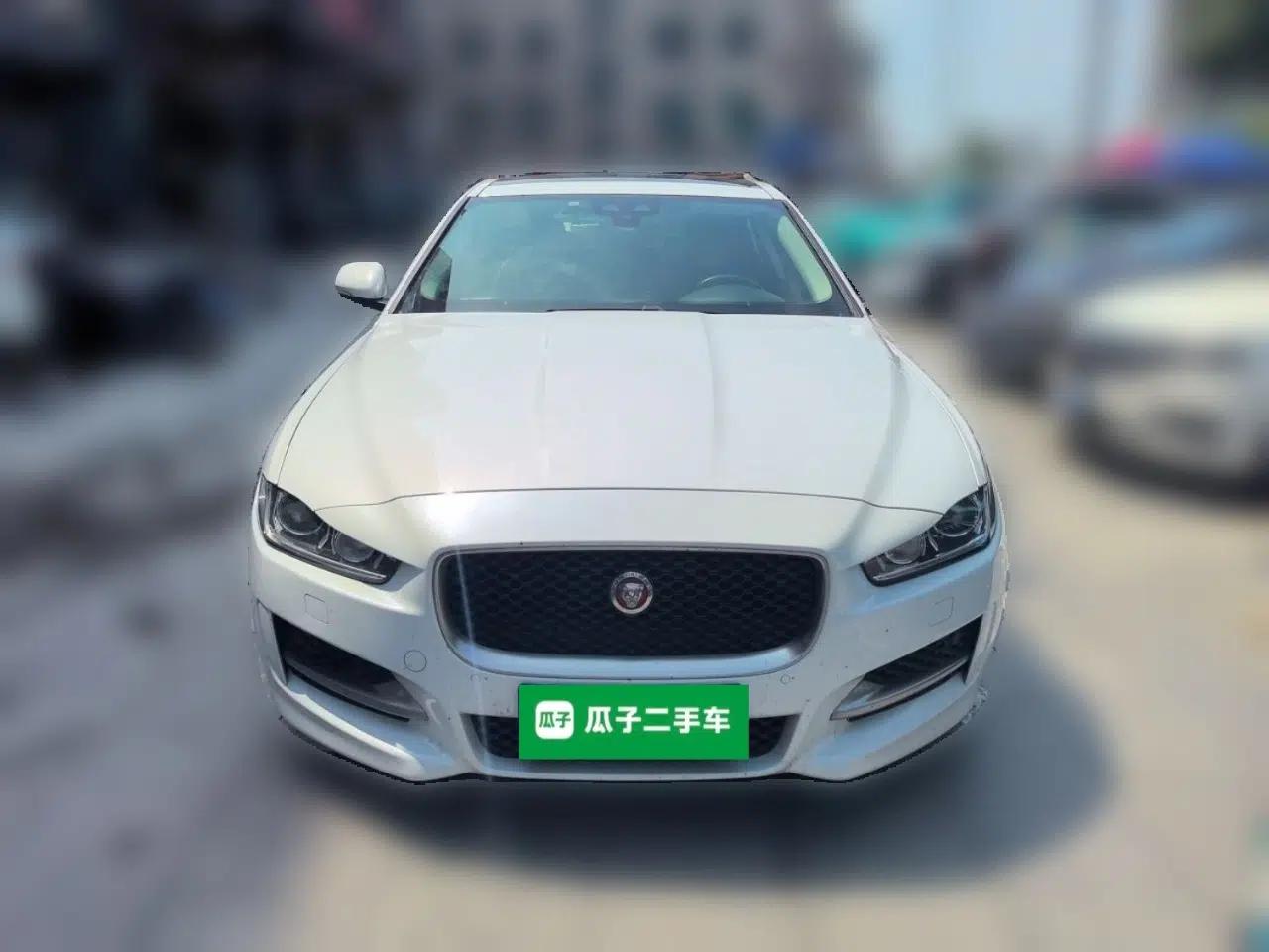 Jaguar XE 2017 2.0T 200 PS R-Sport — миниатюра 2