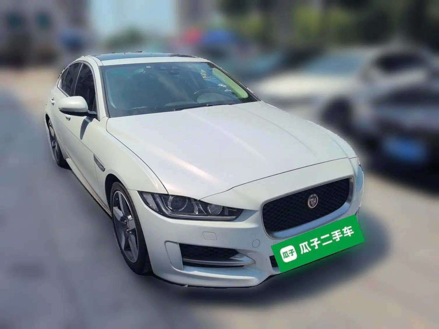 Jaguar XE 2017 2.0T 200 PS R-Sport — миниатюра 3