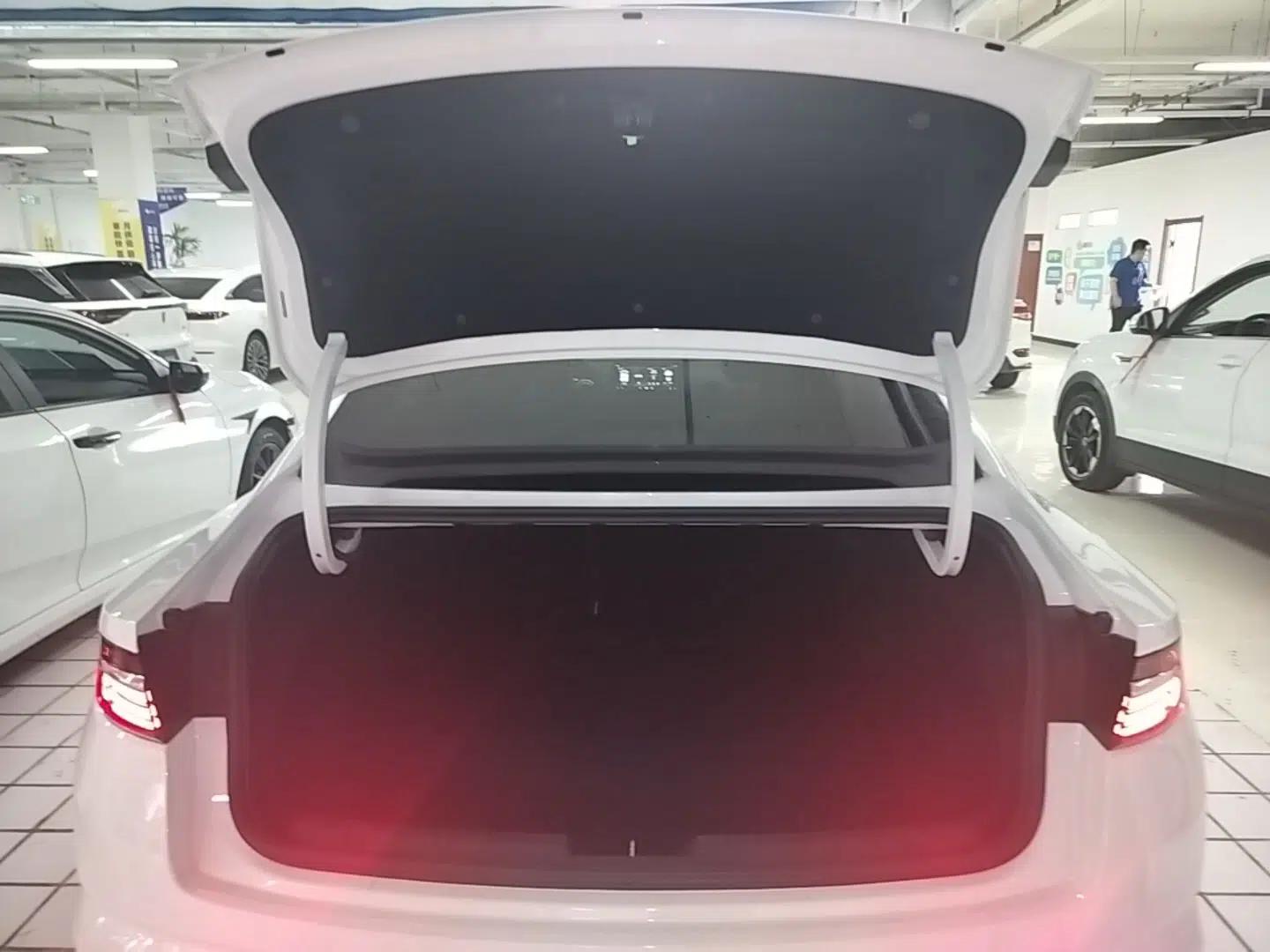 Geely Auto Preface 2021 2.0TD Flagship Edition — миниатюра 22