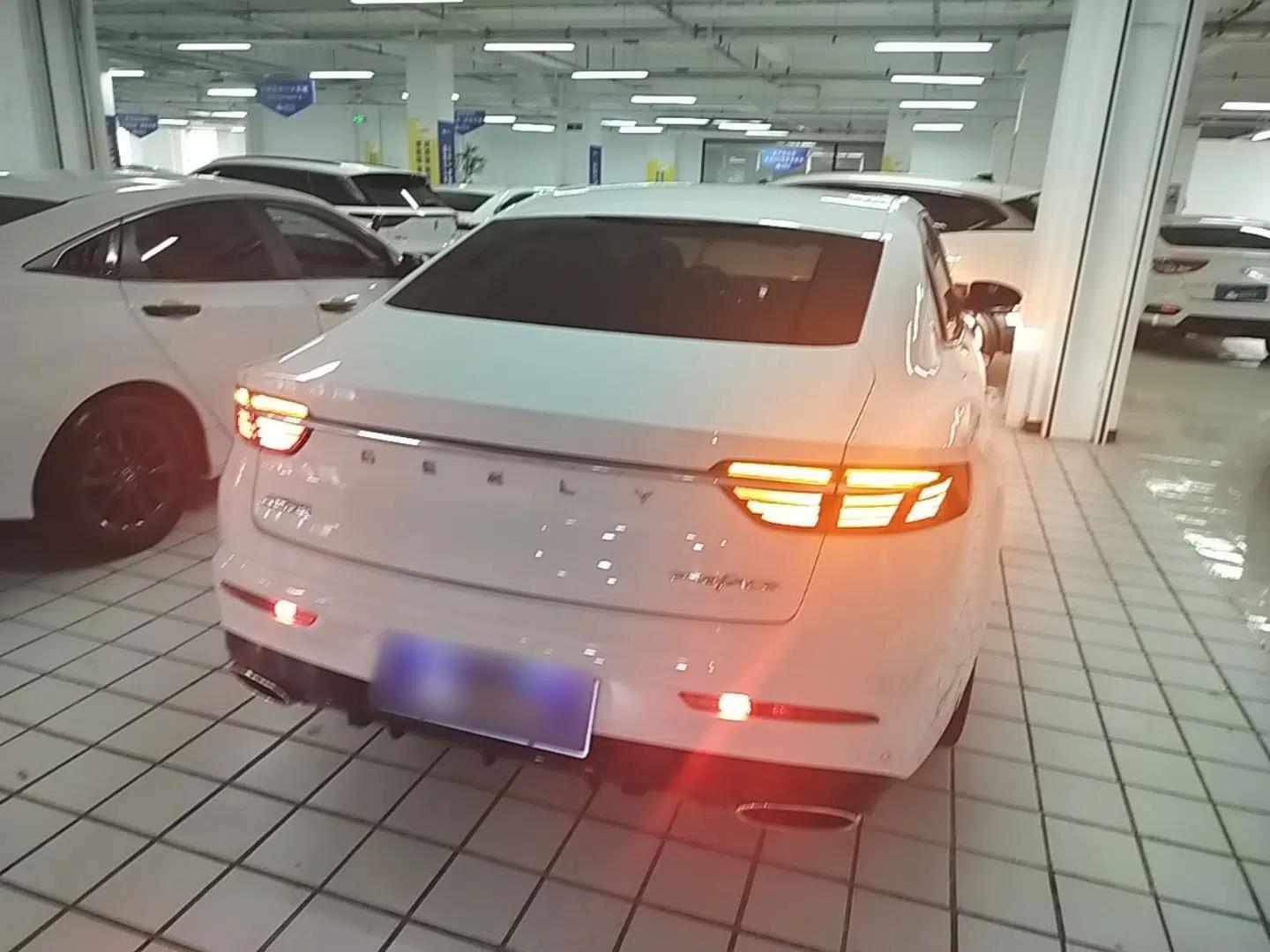 Geely Auto Preface 2021 2.0TD Flagship Edition — миниатюра 6