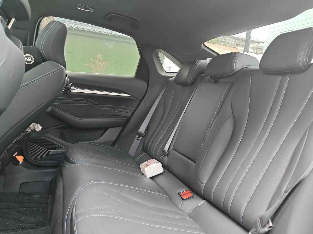 Geely Auto Preface 2025 Dongfang Yao 1.5TD Kunlun Edition — миниатюра 14
