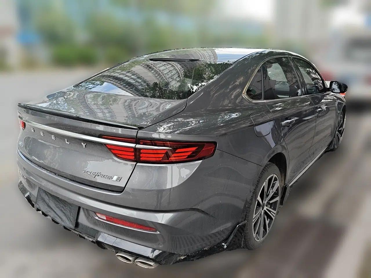 Geely Auto Preface 2025 Dongfang Yao 1.5TD Kunlun Edition — миниатюра 4