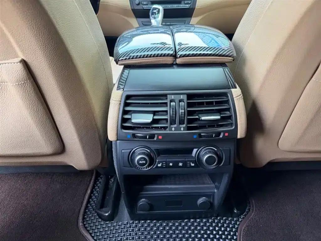 2010 BMW X6 M — миниатюра 9