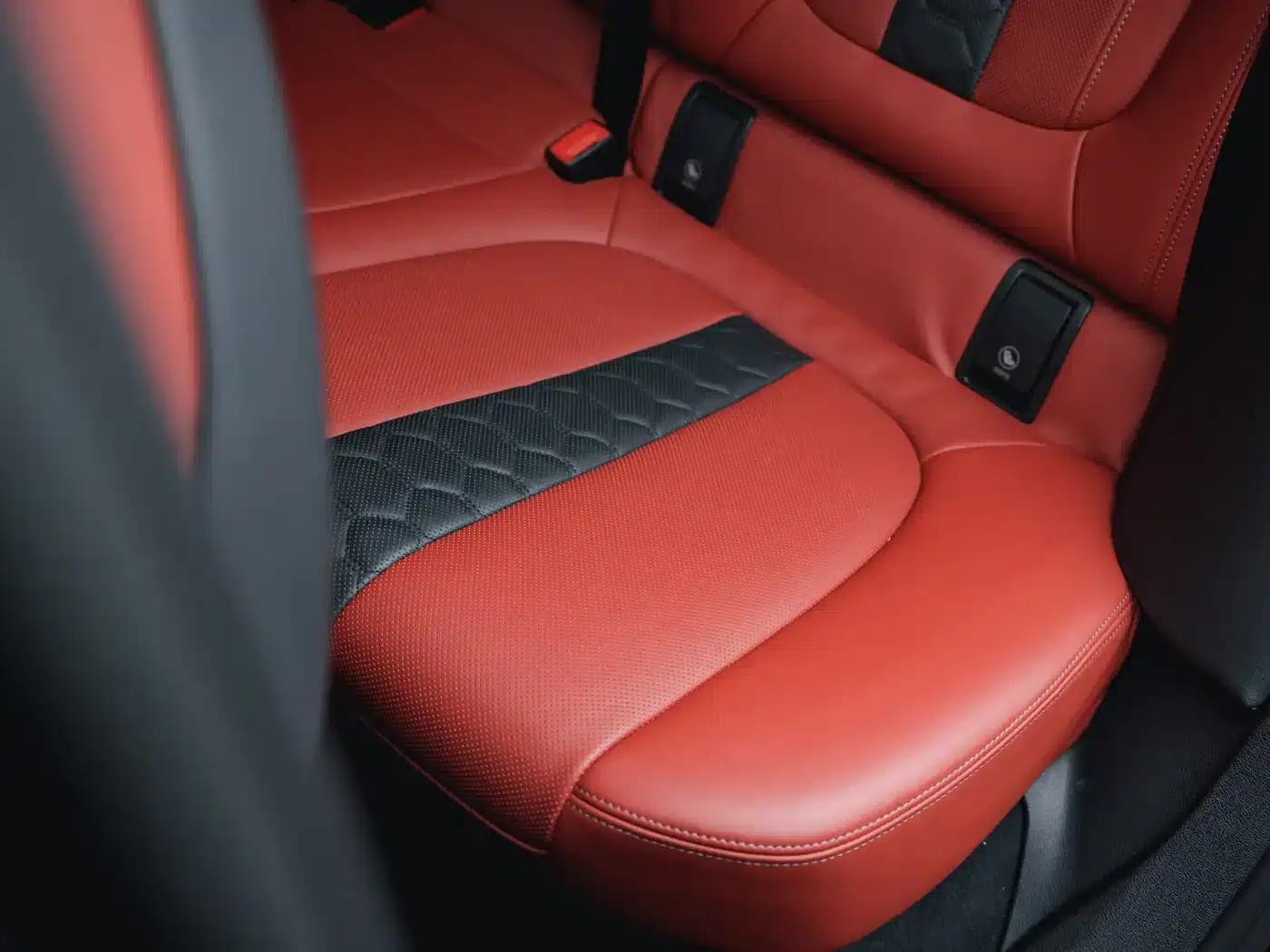 2020 BMW X6 M — миниатюра 22