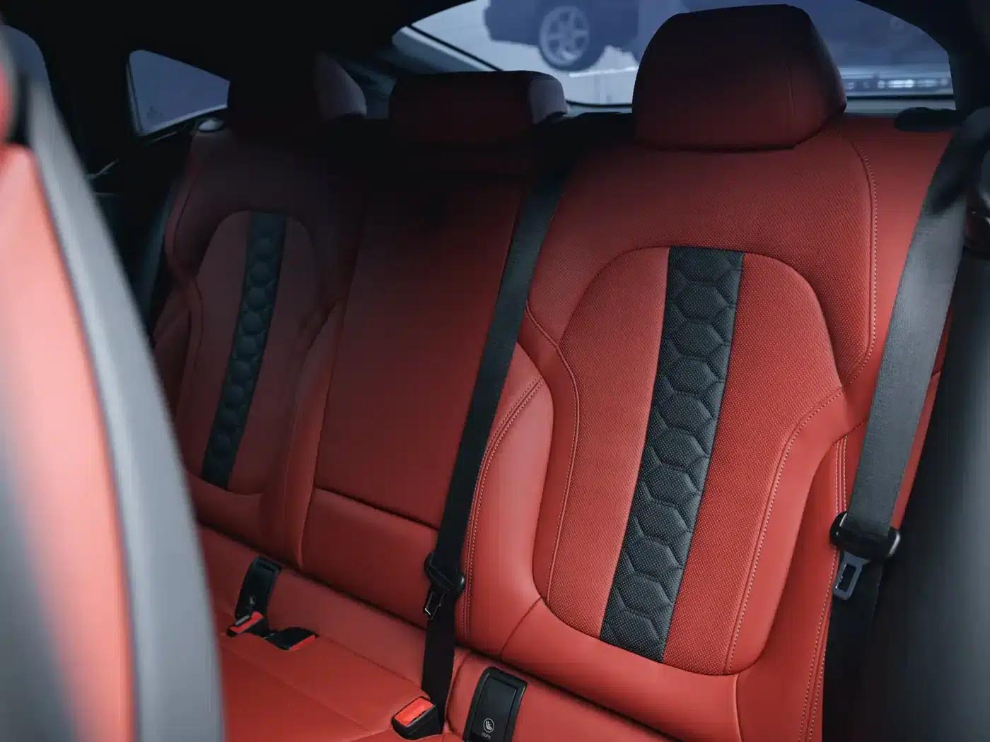 2020 BMW X6 M — миниатюра 23