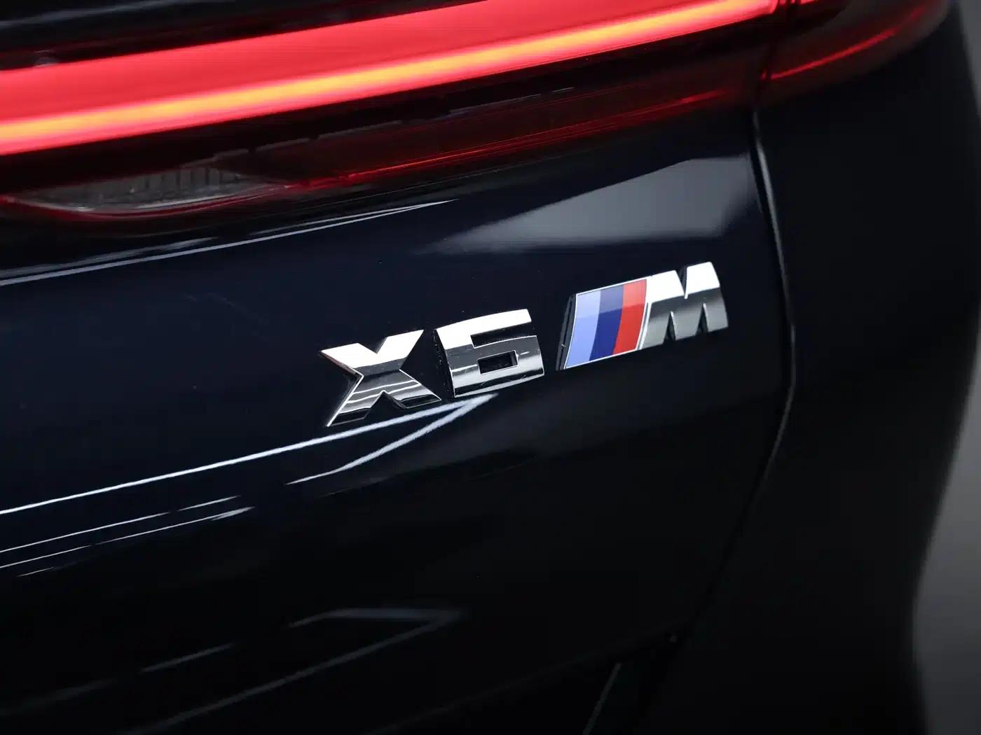 2020 BMW X6 M — миниатюра 27
