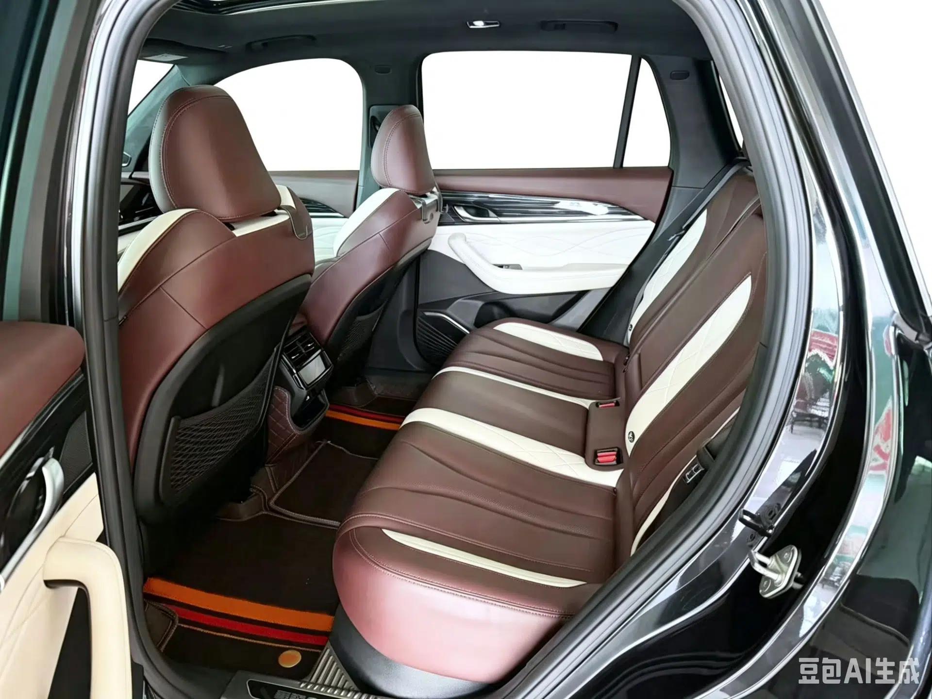 Geely Auto Monjaro L 2021 2.0TD DCT EVO Two-Wheel Drive Smart Luxury Version — миниатюра 11