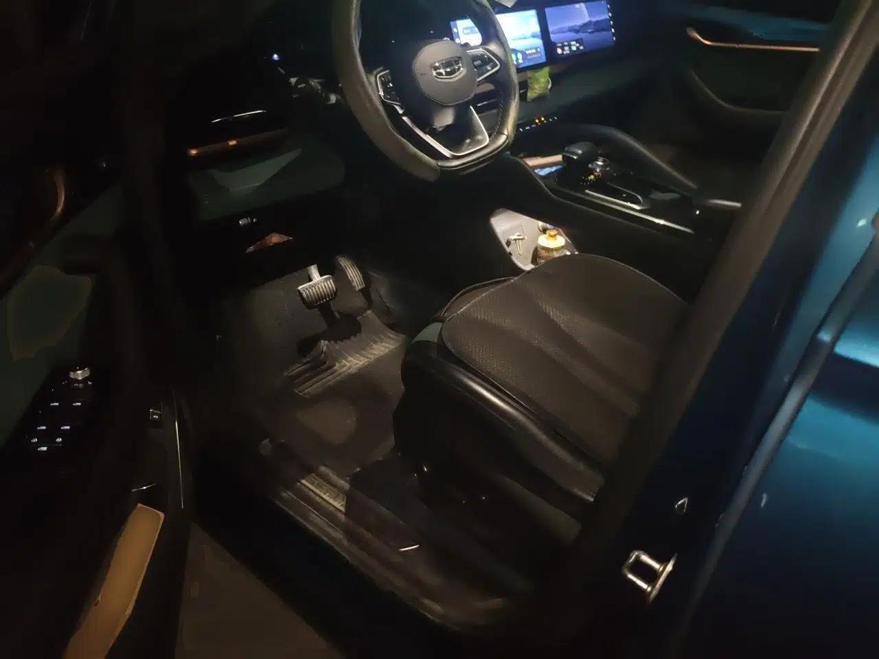Geely Auto Monjaro L 2021 2.0TD DCT EVO Two-Wheel Drive Prestige Version — миниатюра 16