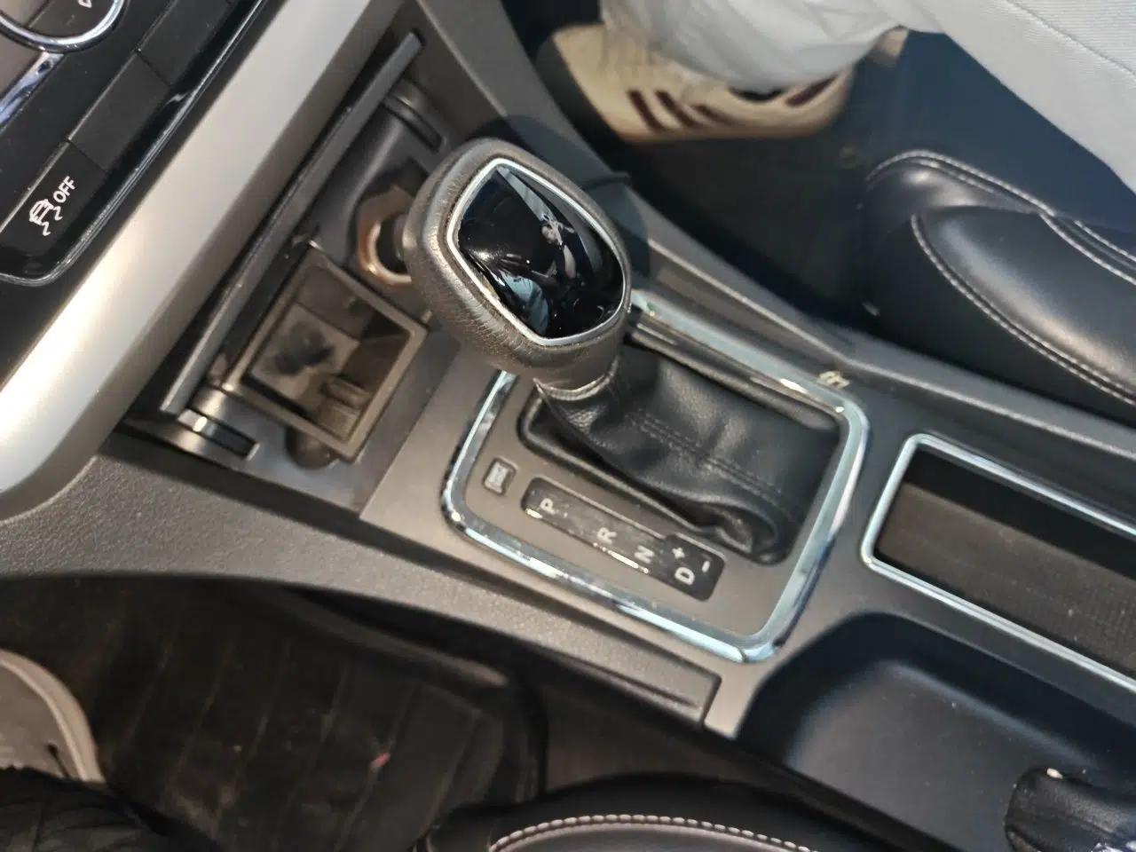 Geely Auto Emgrand 2016 Sedan 1.5L CVT Upward Version — миниатюра 14