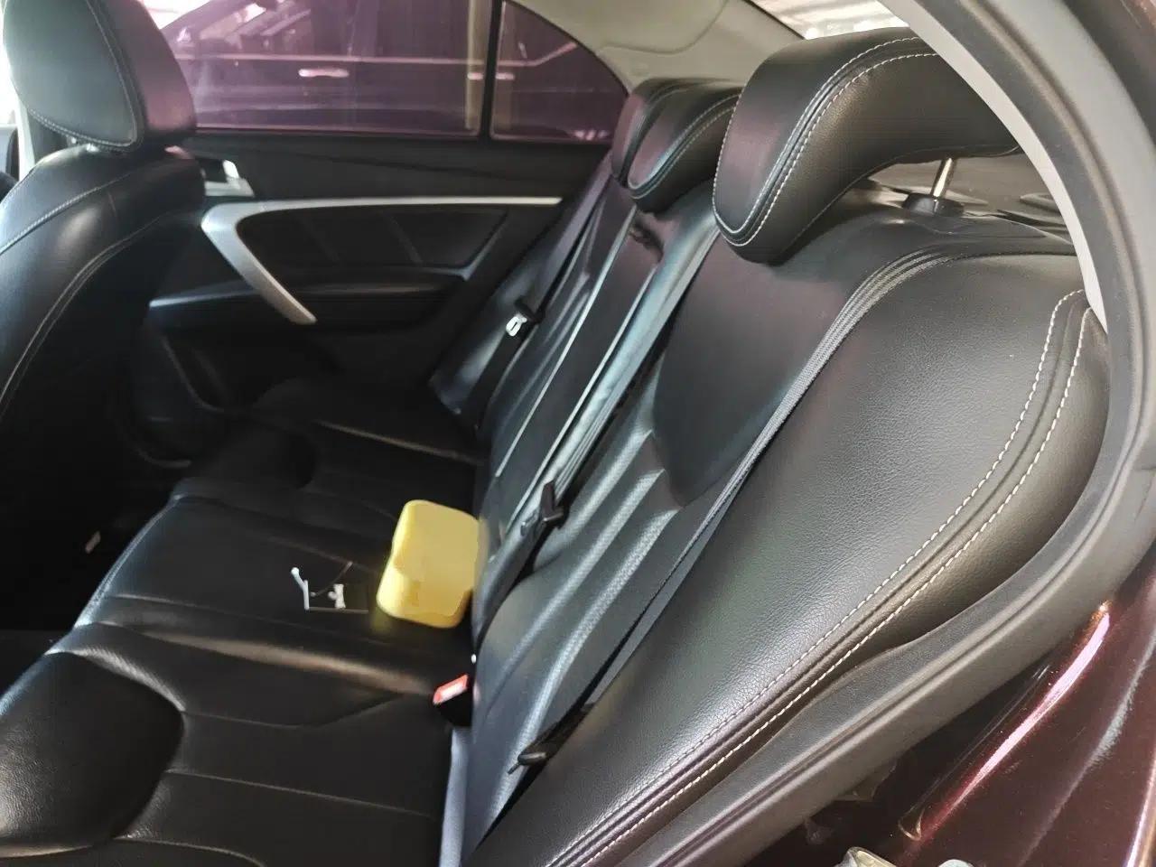 Geely Auto Emgrand 2016 Sedan 1.5L CVT Upward Version — миниатюра 17