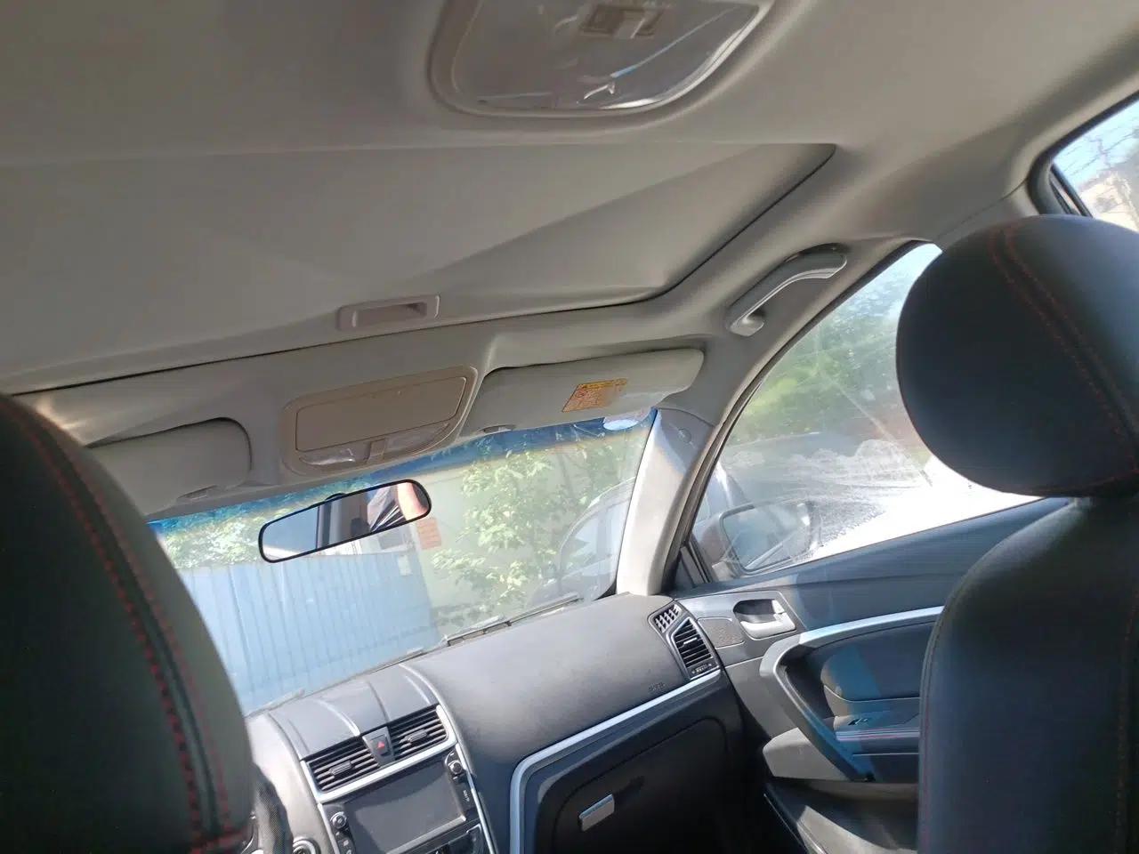 Geely Auto Emgrand 2015 Sedan 1.3T CVT Upward Edition — миниатюра 18