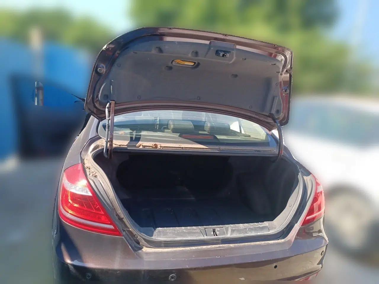 Geely Auto Emgrand 2015 Sedan 1.3T CVT Upward Edition — миниатюра 19