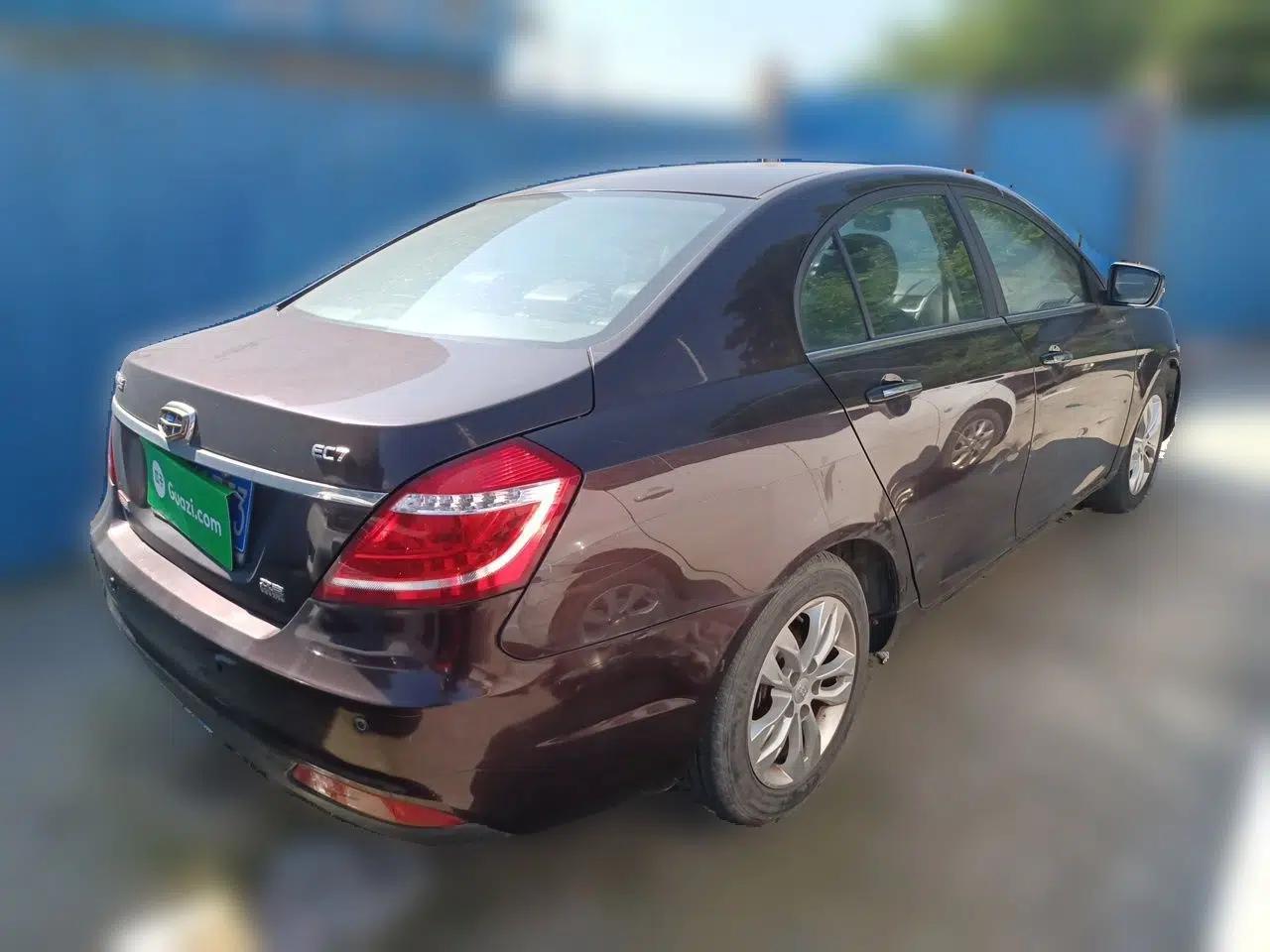 Geely Auto Emgrand 2015 Sedan 1.3T CVT Upward Edition — миниатюра 6