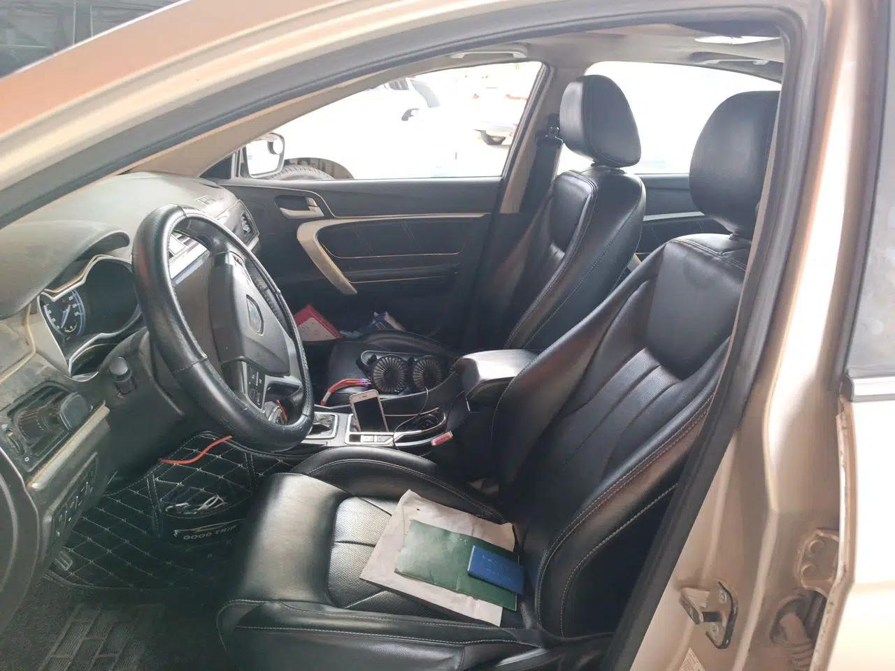 Geely Auto Emgrand 2017 Sedan Million Edition 1.3T CVT Upward Version — миниатюра 15