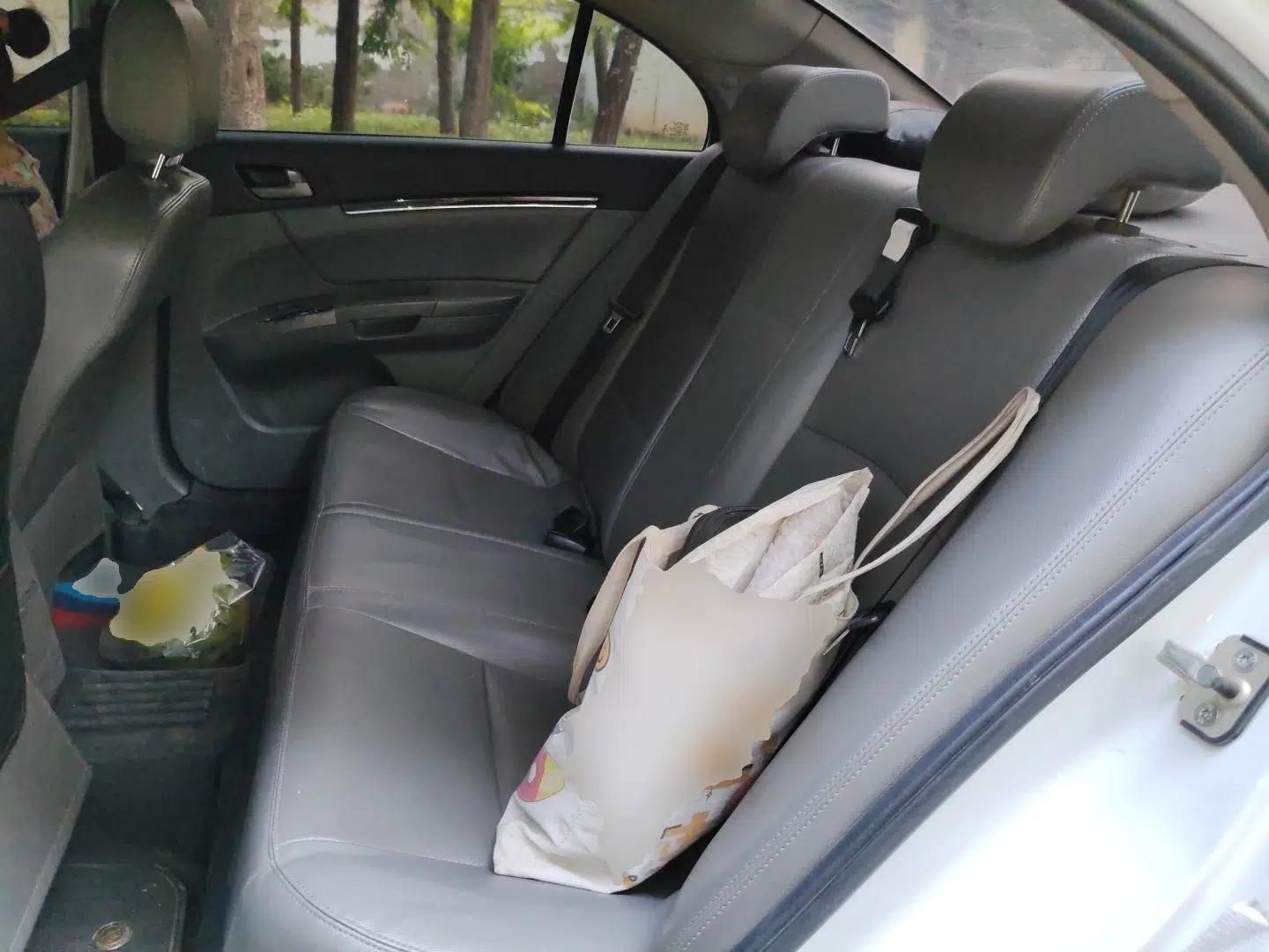 Geely Auto Emgrand Emgrand 1.8L Manual Dual-Fuel Five-Seater — миниатюра 17