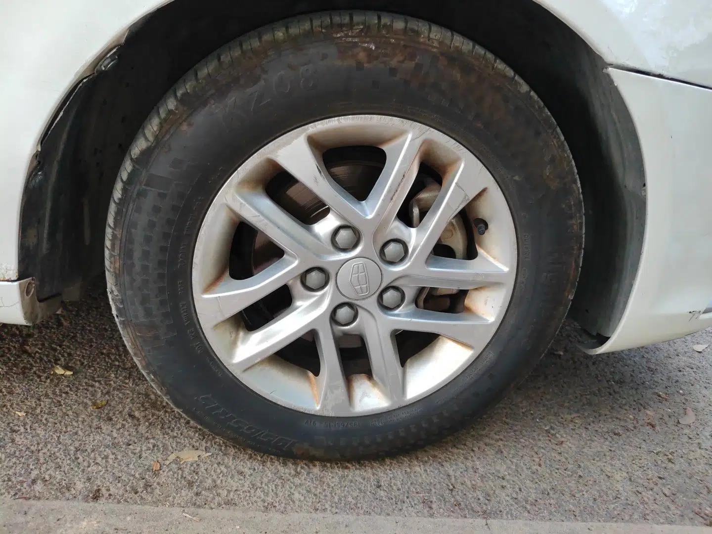 Geely Auto Emgrand Emgrand 1.8L Manual Dual-Fuel Five-Seater — миниатюра 8