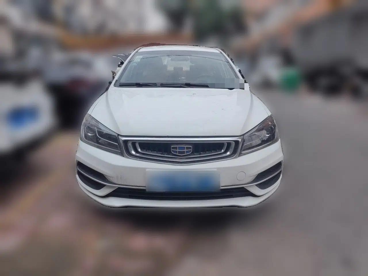 Geely Auto Emgrand 2018 1.5L Manual Luxury Model — миниатюра 2