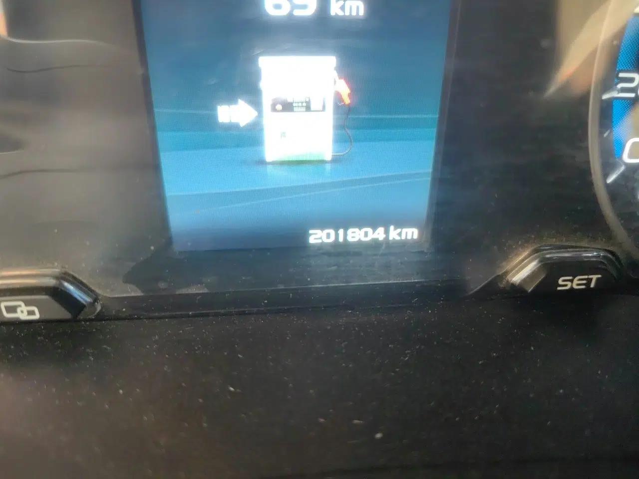 Geely Auto Emgrand 2018 1.5L Manual Luxury Model — миниатюра 12