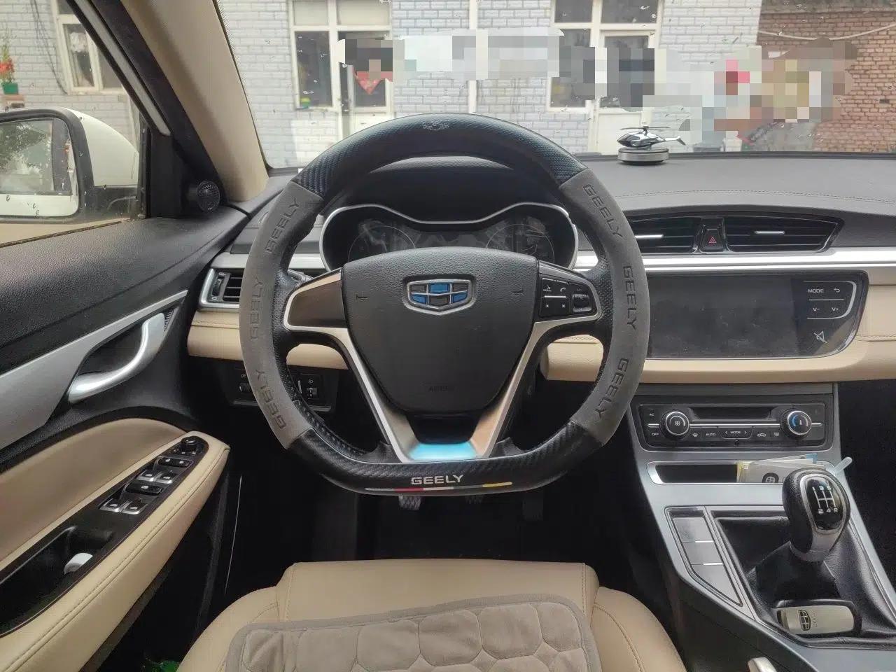 Geely Auto Emgrand 2018 1.5L Manual Luxury Model — миниатюра 10