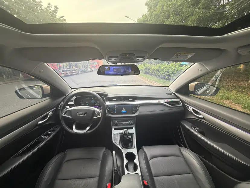 Geely Auto Emgrand 2020 1.5L Manual Upward Edition — миниатюра 21