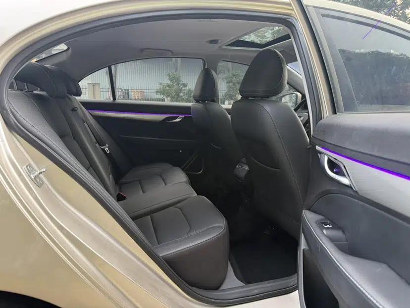 Geely Auto Emgrand 2020 1.5L Manual Upward Edition — миниатюра 37