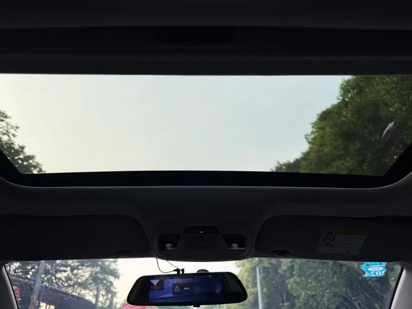 Geely Auto Emgrand 2020 1.5L Manual Upward Edition — миниатюра 39