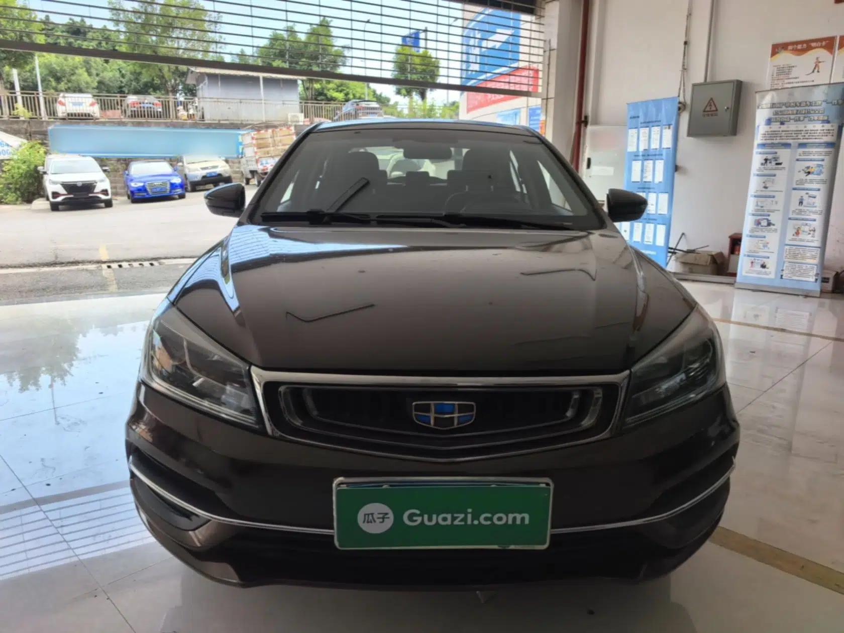 Geely Auto Emgrand 2018 1.5L CVT Upward Connect Edition — миниатюра 2