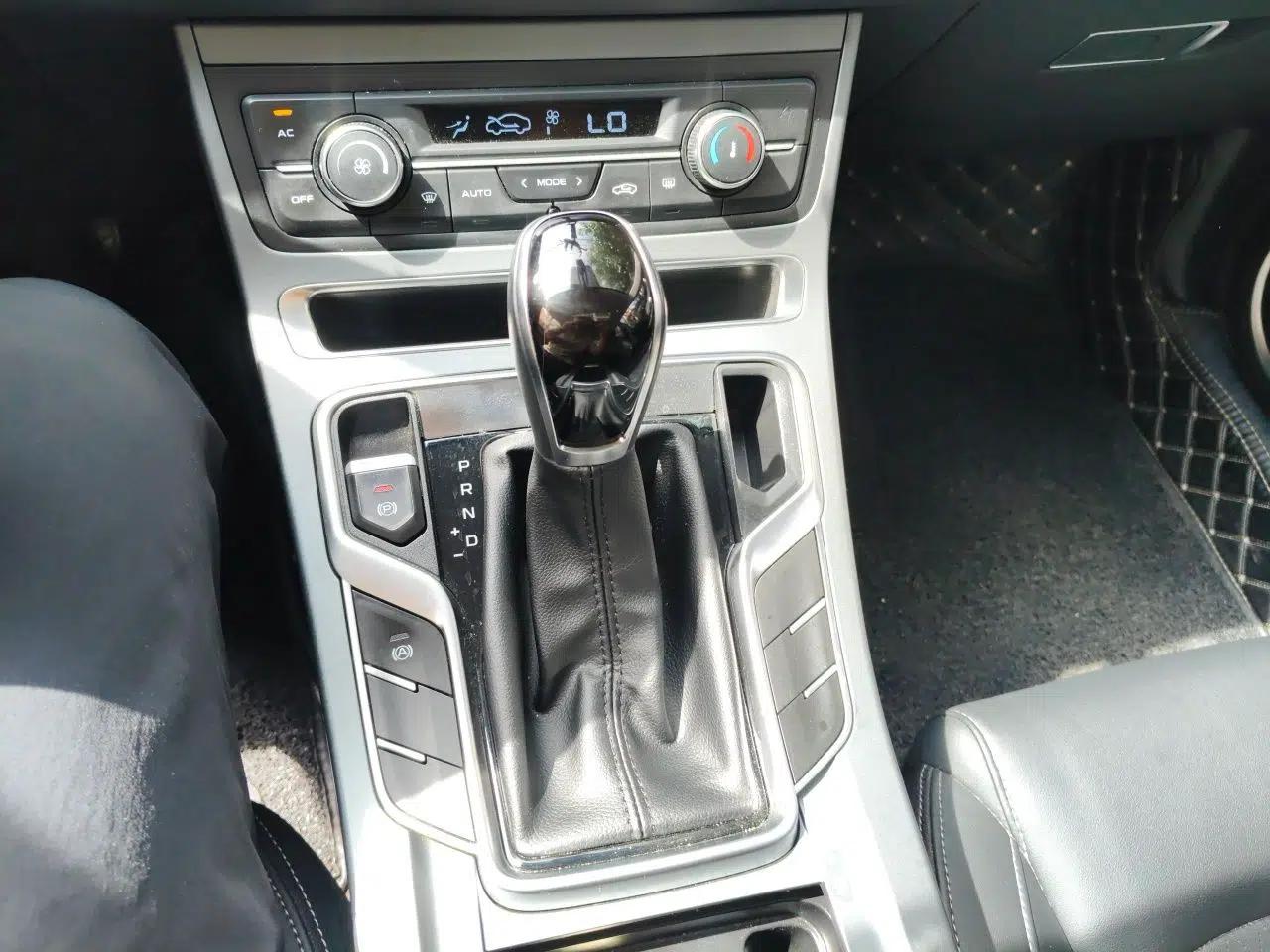 Geely Auto Emgrand 2021 UP 1.5L CVT Luxury Model — миниатюра 11