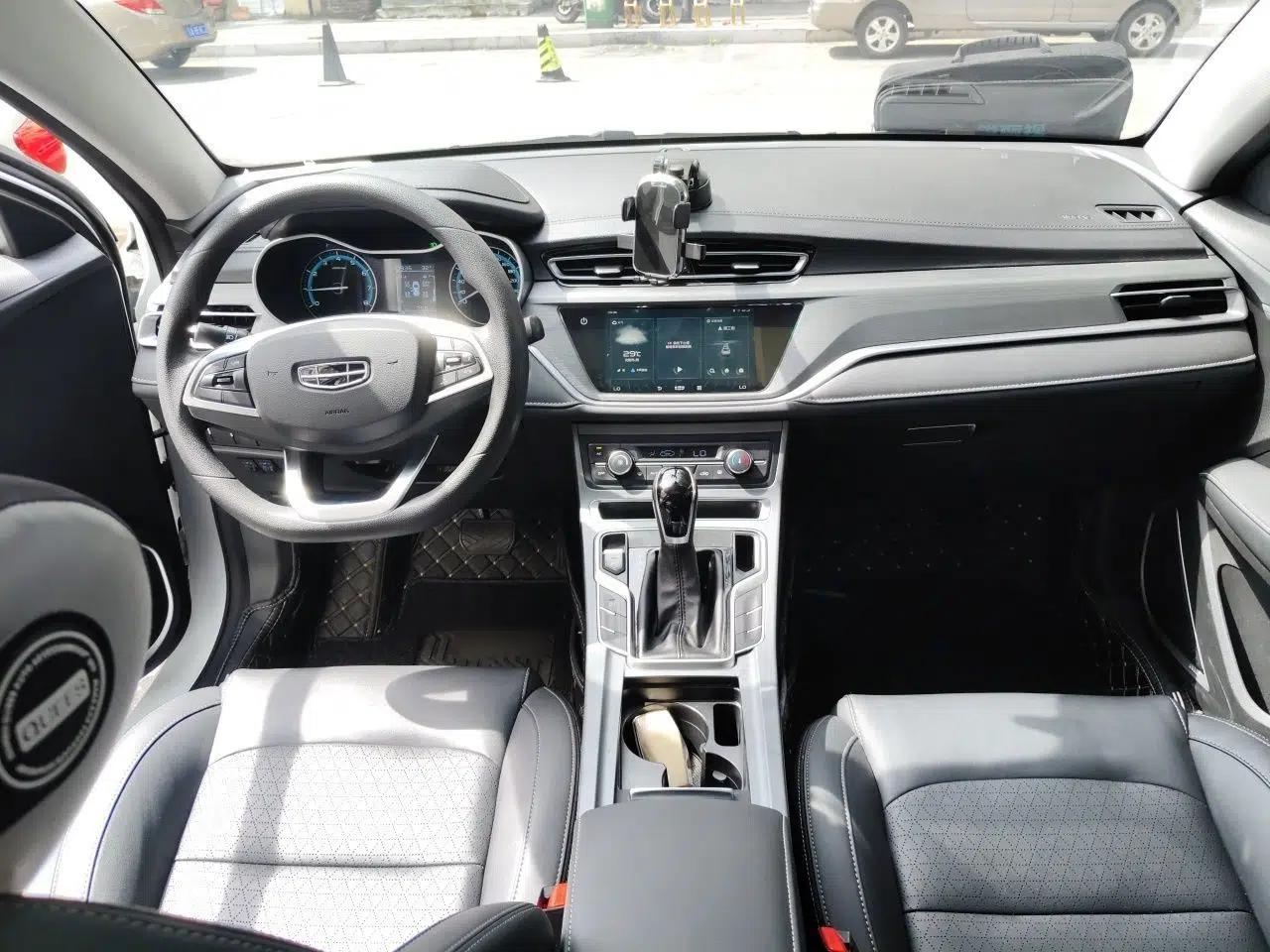 Geely Auto Emgrand 2021 UP 1.5L CVT Luxury Model — миниатюра 6