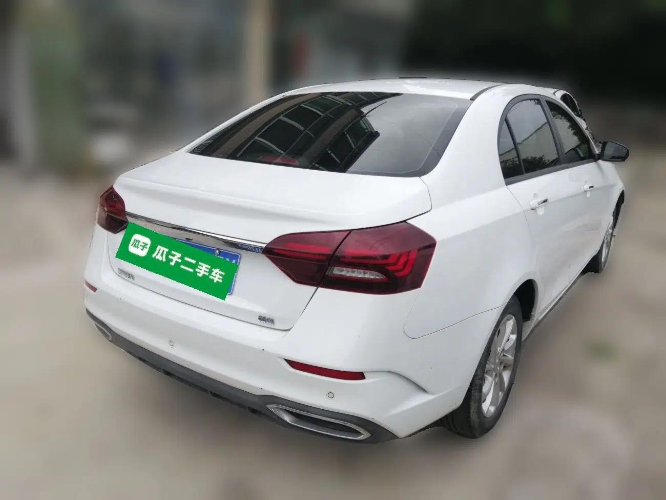 Geely Auto Emgrand 2021 UP 1.5L CVT Luxury Model — миниатюра 6
