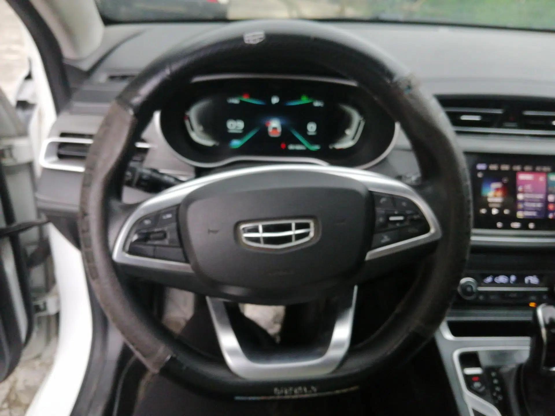 Geely Auto Emgrand 2021 UP 1.5L CVT Luxury Model — миниатюра 10