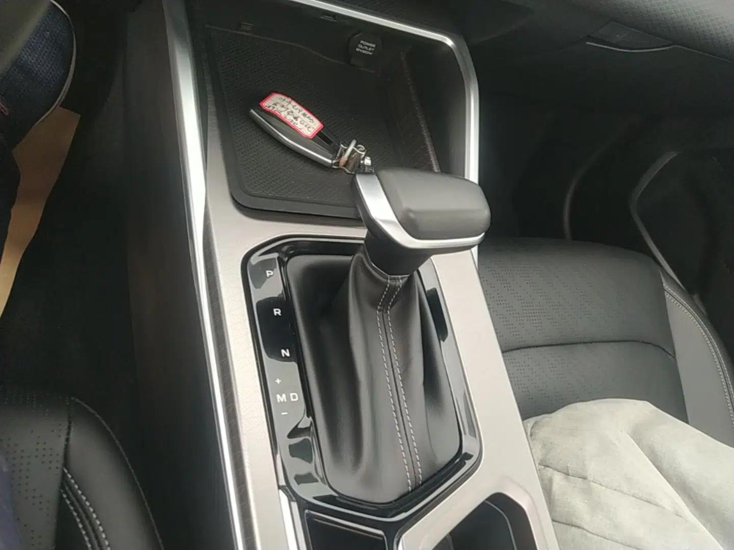 Geely Auto Emgrand 2022 4th Generation 1.5L CVT Luxury Model — миниатюра 16
