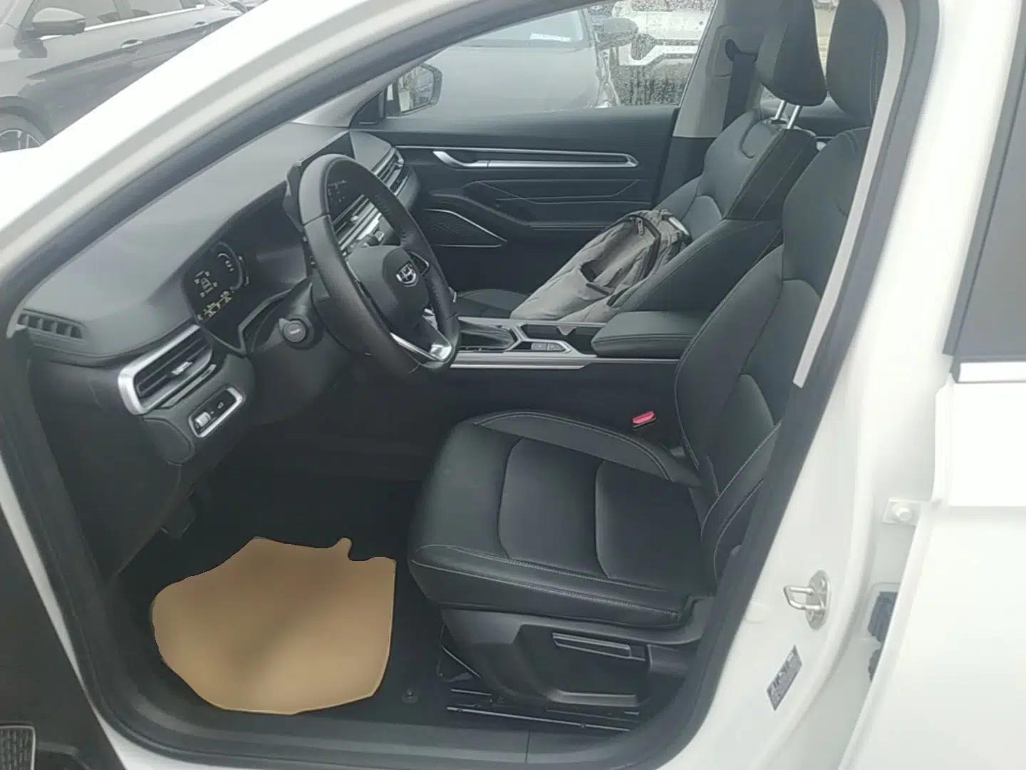 Geely Auto Emgrand 2022 4th Generation 1.5L CVT Luxury Model — миниатюра 17