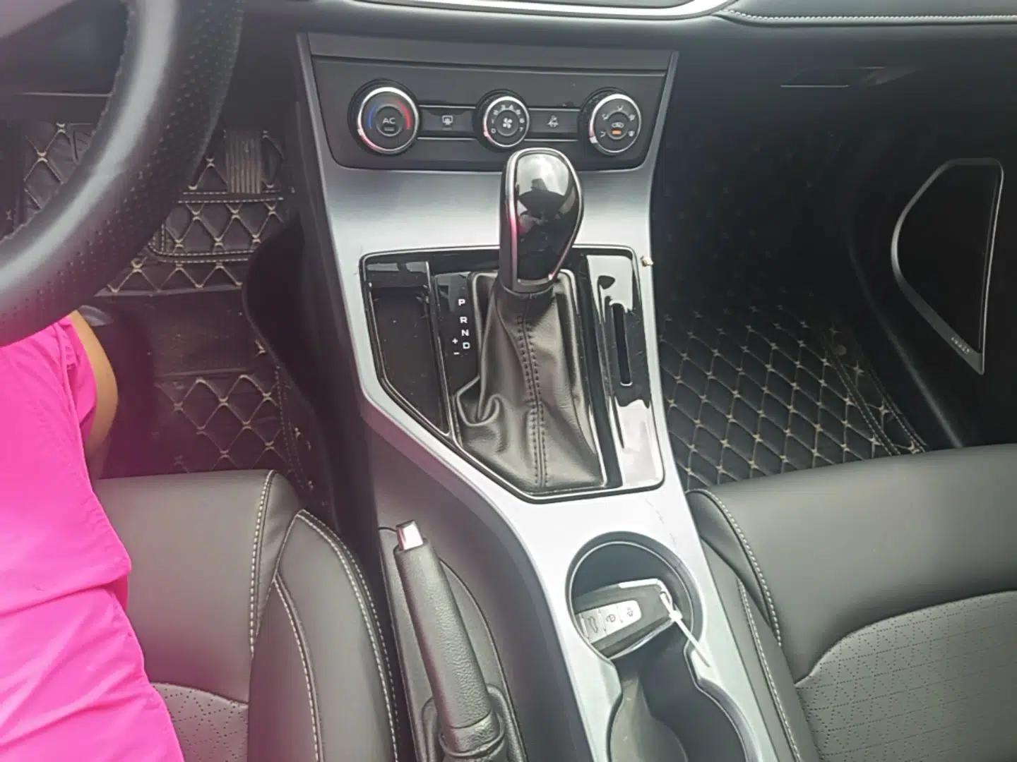Geely Auto Emgrand 2021 UP 1.5L CVT Comfort Model — миниатюра 16
