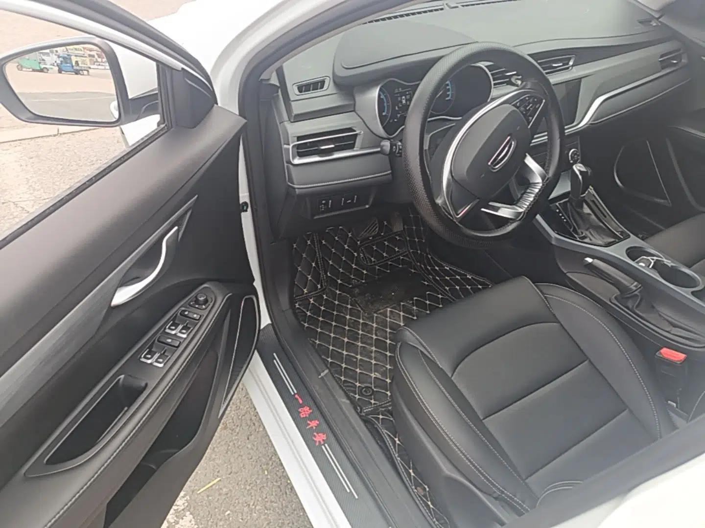 Geely Auto Emgrand 2021 UP 1.5L CVT Comfort Model — миниатюра 18