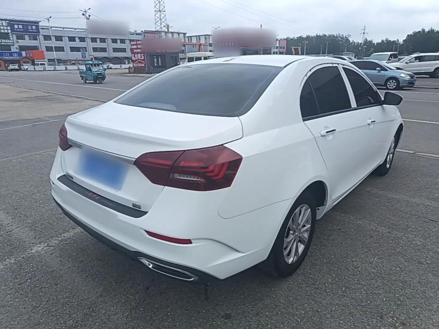 Geely Auto Emgrand 2021 UP 1.5L CVT Comfort Model — миниатюра 6
