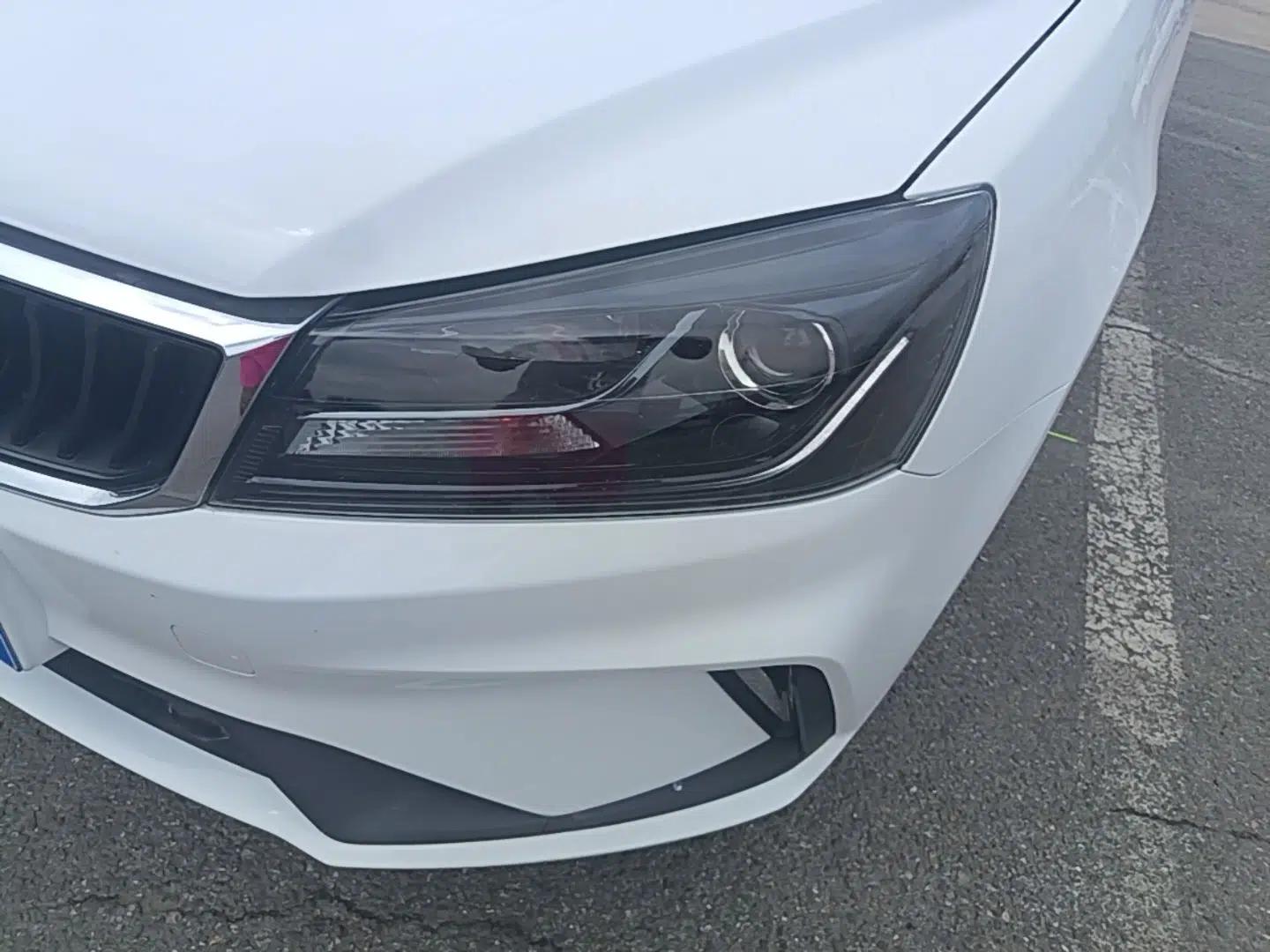 Geely Auto Emgrand 2021 UP 1.5L CVT Comfort Model — миниатюра 8