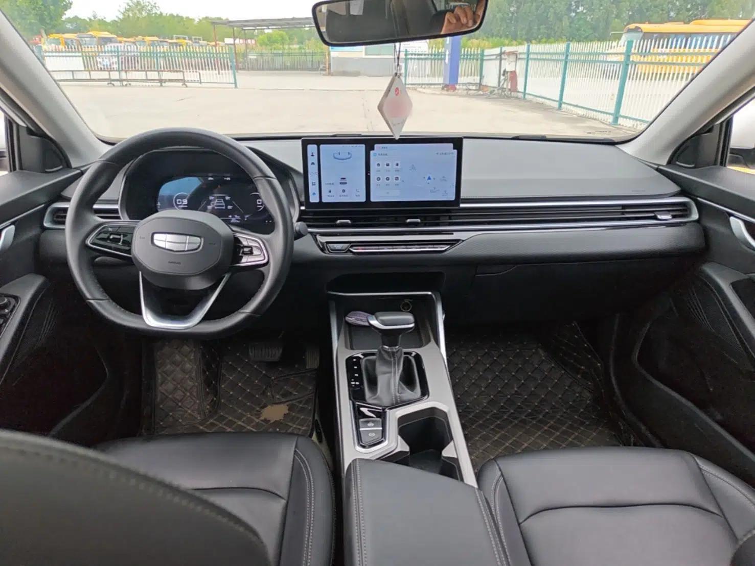 Geely Auto Emgrand 2025 4th Generation 1.5L CVT Longteng Edition — миниатюра 12