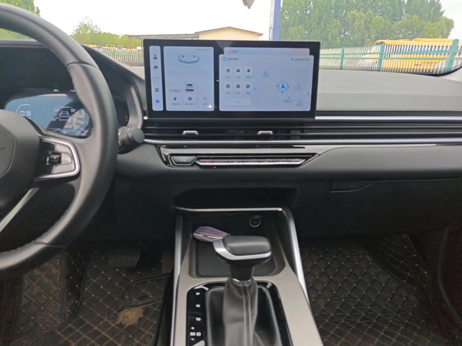 Geely Auto Emgrand 2025 4th Generation 1.5L CVT Longteng Edition — миниатюра 15