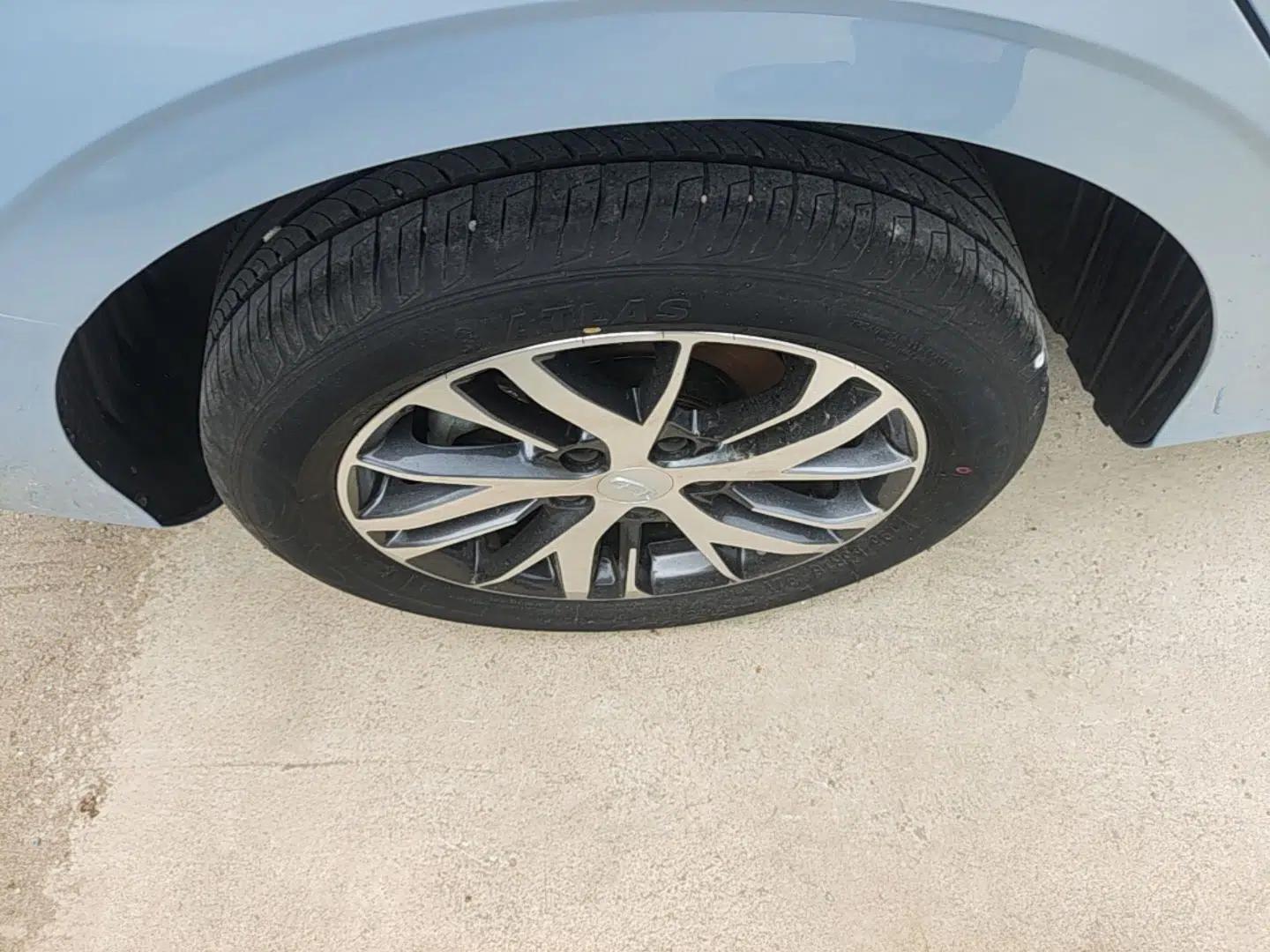 Geely Auto Emgrand 2023 4th Generation Champion Edition 1.5L CVT Luxury Model — миниатюра 11