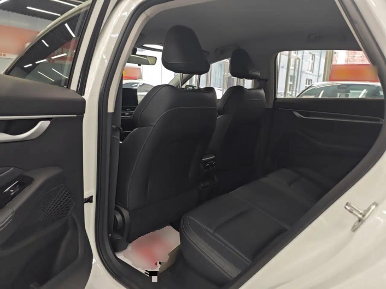 Geely Auto Emgrand 2026 Model 4th Generation 4 Millionth Anniversary Edition 1.5L CVT Overdrive Edition — миниатюра 20